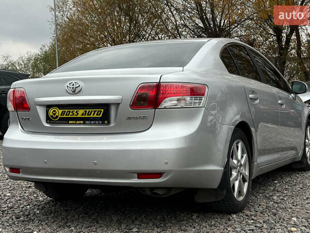 Серый Тойота Авенсис, объемом двигателя 1.99 л и пробегом 230 тыс. км за 9400 $, фото 5 на Automoto.ua