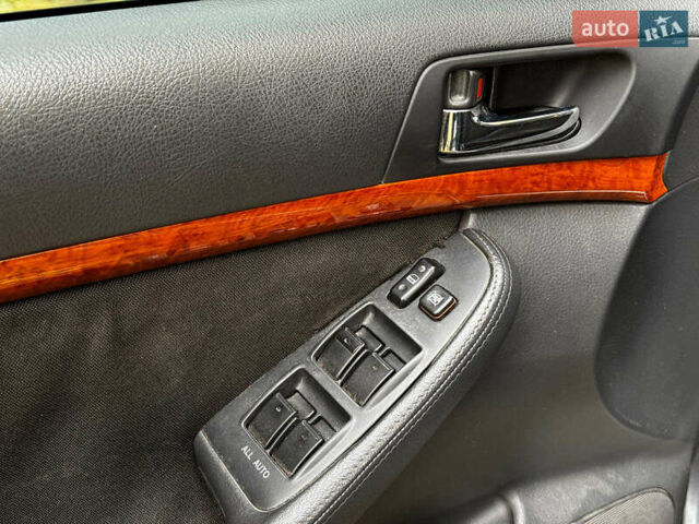 Серый Тойота Авенсис, объемом двигателя 2 л и пробегом 127 тыс. км за 7490 $, фото 12 на Automoto.ua