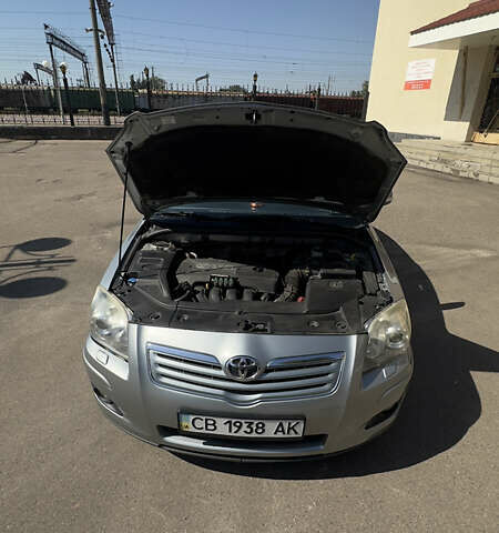 Серый Тойота Авенсис, объемом двигателя 1.79 л и пробегом 340 тыс. км за 6200 $, фото 8 на Automoto.ua