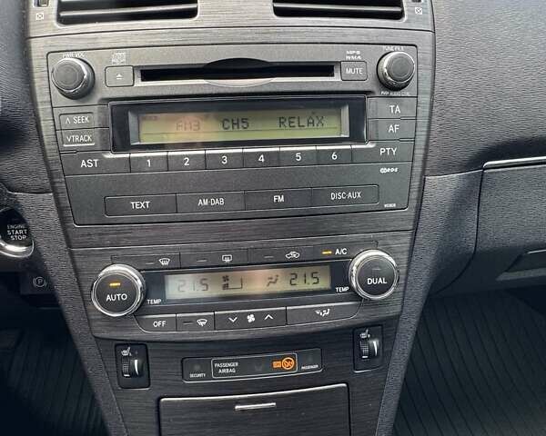 Сірий Тойота Авенсіс, об'ємом двигуна 2.01 л та пробігом 116 тис. км за 10500 $, фото 19 на Automoto.ua