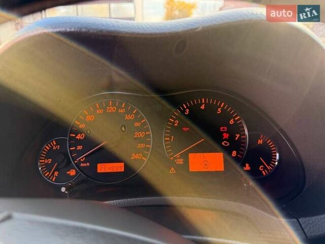 Серый Тойота Авенсис, объемом двигателя 1.8 л и пробегом 260 тыс. км за 6300 $, фото 5 на Automoto.ua