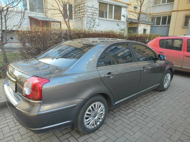 Серый Тойота Авенсис, объемом двигателя 1.8 л и пробегом 191 тыс. км за 7000 $, фото 5 на Automoto.ua