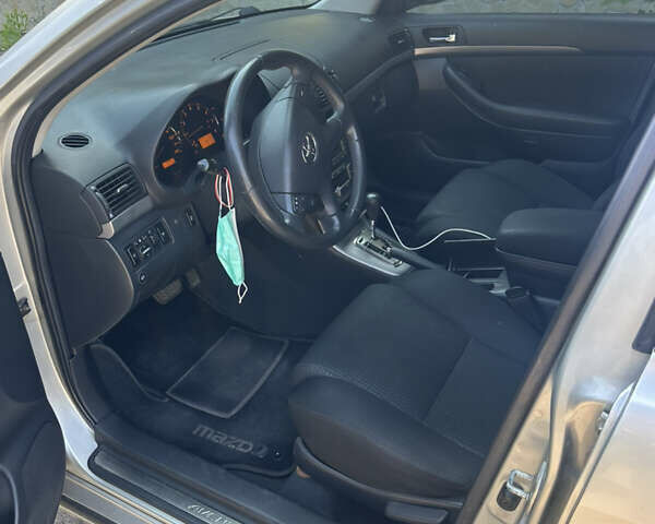 Серый Тойота Авенсис, объемом двигателя 1.79 л и пробегом 256 тыс. км за 7300 $, фото 15 на Automoto.ua