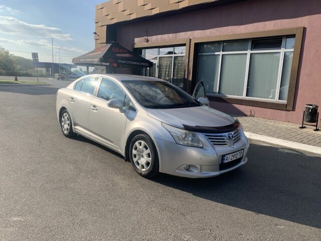 Серый Тойота Авенсис, объемом двигателя 1.8 л и пробегом 275 тыс. км за 7000 $, фото 5 на Automoto.ua