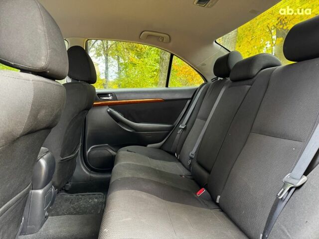 Серый Тойота Авенсис, объемом двигателя 2 л и пробегом 127 тыс. км за 7490 $, фото 18 на Automoto.ua