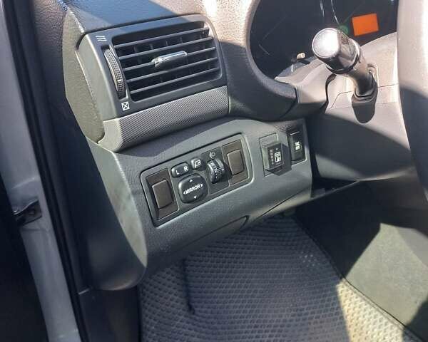 Сірий Тойота Авенсіс, об'ємом двигуна 1.79 л та пробігом 303 тис. км за 6500 $, фото 1 на Automoto.ua