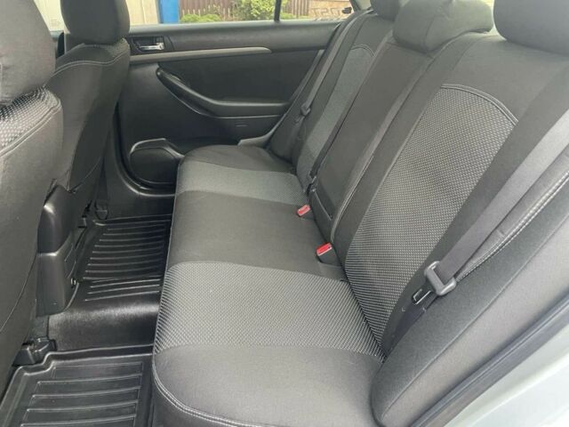 Серый Тойота Авенсис, объемом двигателя 1.8 л и пробегом 181 тыс. км за 6800 $, фото 13 на Automoto.ua