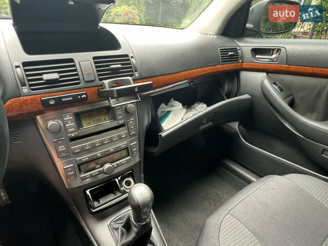 Серый Тойота Авенсис, объемом двигателя 1.8 л и пробегом 225 тыс. км за 7950 $, фото 41 на Automoto.ua