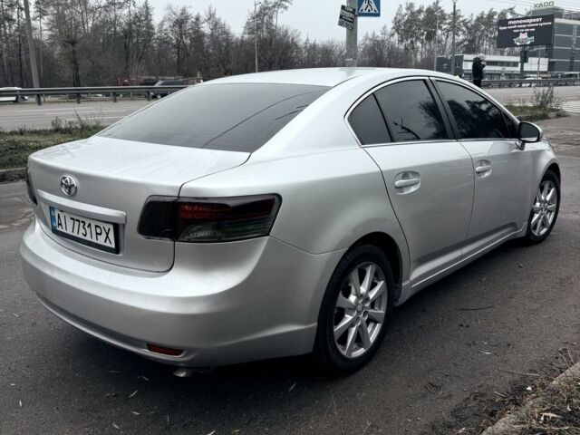 Серый Тойота Авенсис, объемом двигателя 2 л и пробегом 244 тыс. км за 6900 $, фото 3 на Automoto.ua