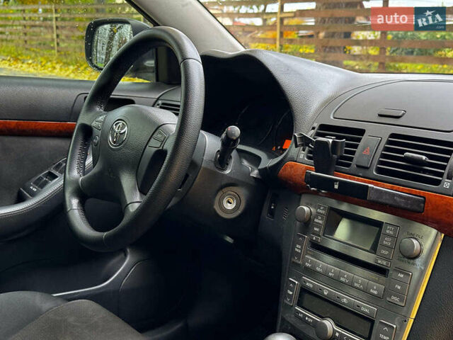 Серый Тойота Авенсис, объемом двигателя 2 л и пробегом 127 тыс. км за 7490 $, фото 23 на Automoto.ua