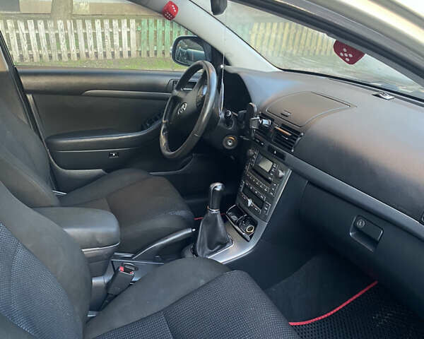 Сірий Тойота Авенсіс, об'ємом двигуна 1.79 л та пробігом 188 тис. км за 6500 $, фото 3 на Automoto.ua