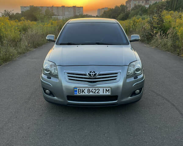 Сірий Тойота Авенсіс, об'ємом двигуна 1.79 л та пробігом 280 тис. км за 5300 $, фото 2 на Automoto.ua