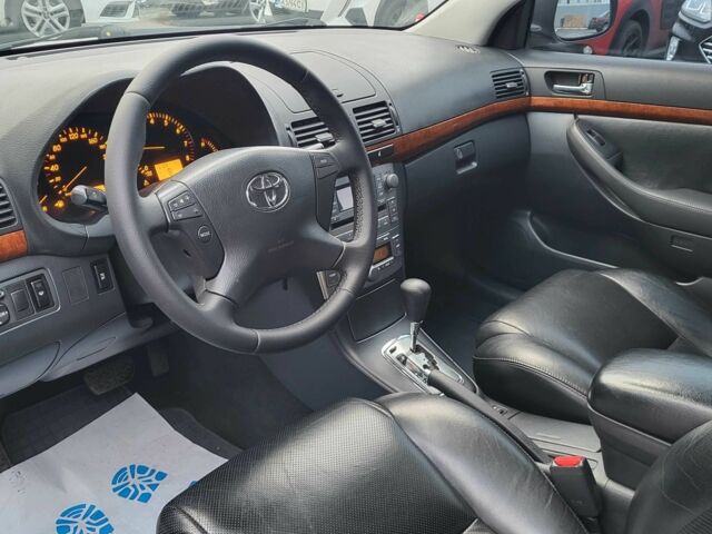 Сірий Тойота Авенсіс, об'ємом двигуна 2 л та пробігом 286 тис. км за 7500 $, фото 17 на Automoto.ua