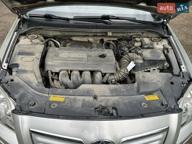Серый Тойота Авенсис, объемом двигателя 1.8 л и пробегом 225 тыс. км за 7950 $, фото 44 на Automoto.ua