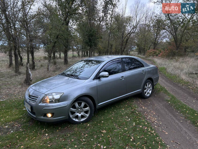 Серый Тойота Авенсис, объемом двигателя 2 л и пробегом 358 тыс. км за 7399 $, фото 2 на Automoto.ua