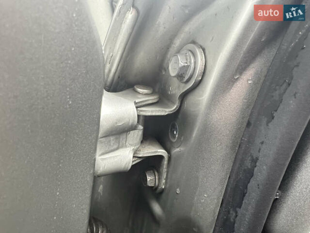Серый Тойота Авенсис, объемом двигателя 1.8 л и пробегом 225 тыс. км за 7950 $, фото 57 на Automoto.ua