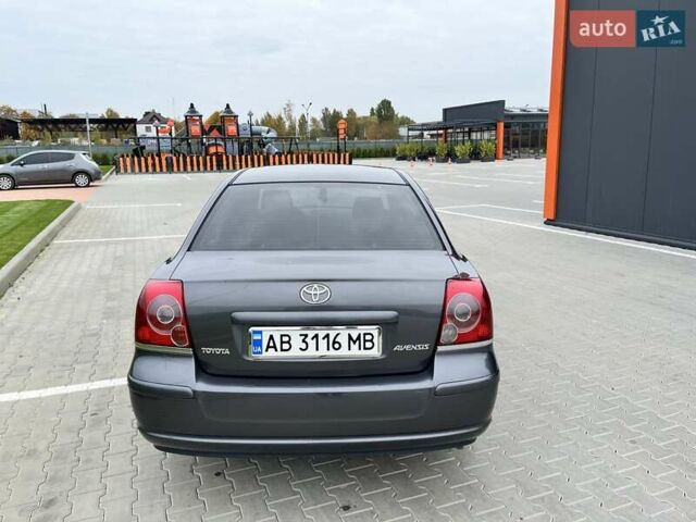 Серый Тойота Авенсис, объемом двигателя 1.8 л и пробегом 240 тыс. км за 6700 $, фото 7 на Automoto.ua