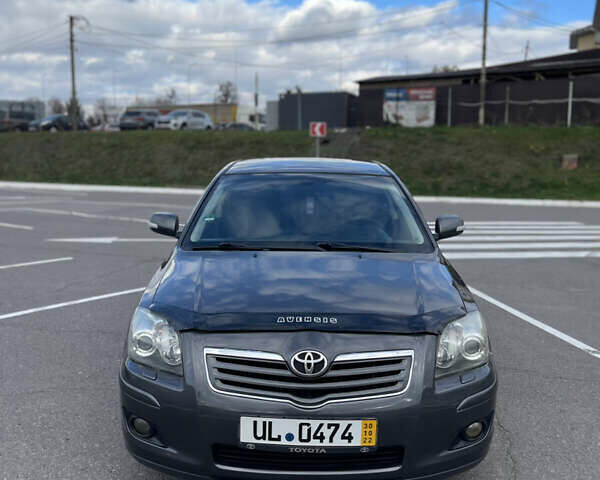 Серый Тойота Авенсис, объемом двигателя 1.8 л и пробегом 204 тыс. км за 6650 $, фото 7 на Automoto.ua