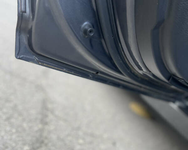 Серый Тойота Авенсис, объемом двигателя 1.8 л и пробегом 204 тыс. км за 6650 $, фото 20 на Automoto.ua