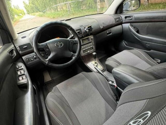 Серый Тойота Авенсис, объемом двигателя 1.8 л и пробегом 319 тыс. км за 4900 $, фото 6 на Automoto.ua