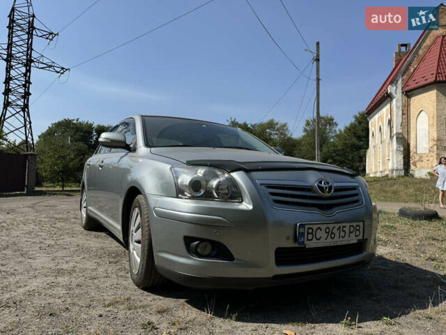 Серый Тойота Авенсис, объемом двигателя 1.79 л и пробегом 225 тыс. км за 7500 $, фото 1 на Automoto.ua