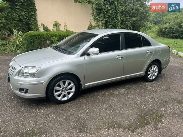 Серый Тойота Авенсис, объемом двигателя 1.8 л и пробегом 225 тыс. км за 7950 $, фото 4 на Automoto.ua