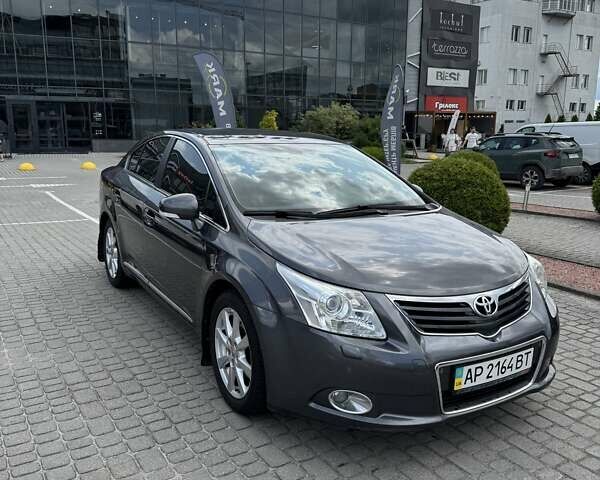 Сірий Тойота Авенсіс, об'ємом двигуна 2.01 л та пробігом 116 тис. км за 10500 $, фото 5 на Automoto.ua