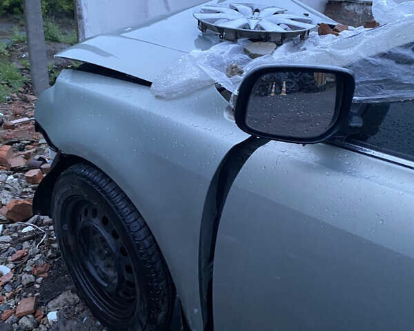 Серый Тойота Авенсис, объемом двигателя 1.8 л и пробегом 210 тыс. км за 1900 $, фото 8 на Automoto.ua