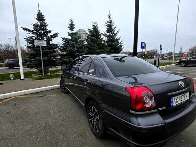 Серый Тойота Авенсис, объемом двигателя 1.8 л и пробегом 240 тыс. км за 8000 $, фото 6 на Automoto.ua