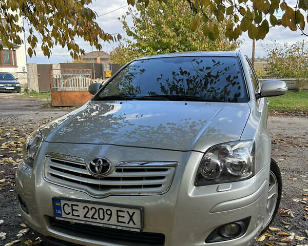 Серый Тойота Авенсис, объемом двигателя 2 л и пробегом 153 тыс. км за 8499 $, фото 1 на Automoto.ua