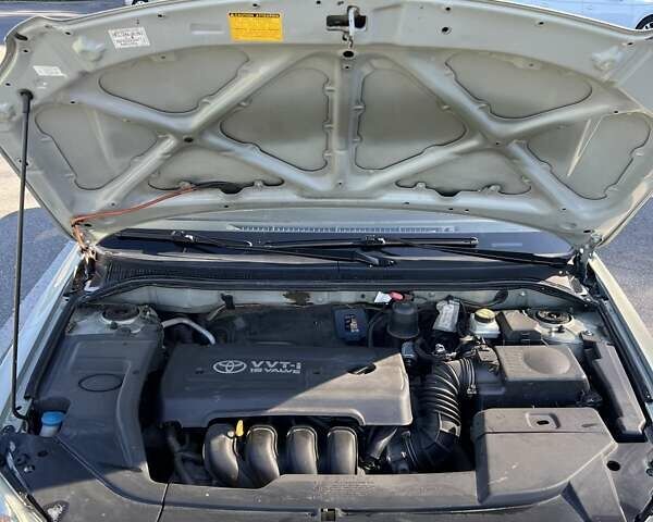 Серый Тойота Авенсис, объемом двигателя 1.79 л и пробегом 239 тыс. км за 6800 $, фото 9 на Automoto.ua