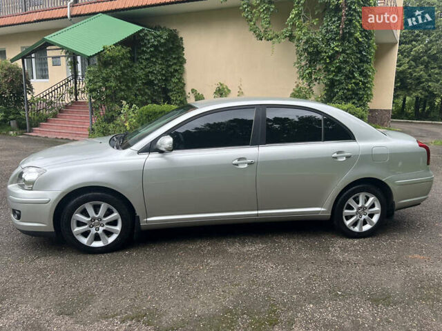 Серый Тойота Авенсис, объемом двигателя 1.8 л и пробегом 225 тыс. км за 7950 $, фото 6 на Automoto.ua