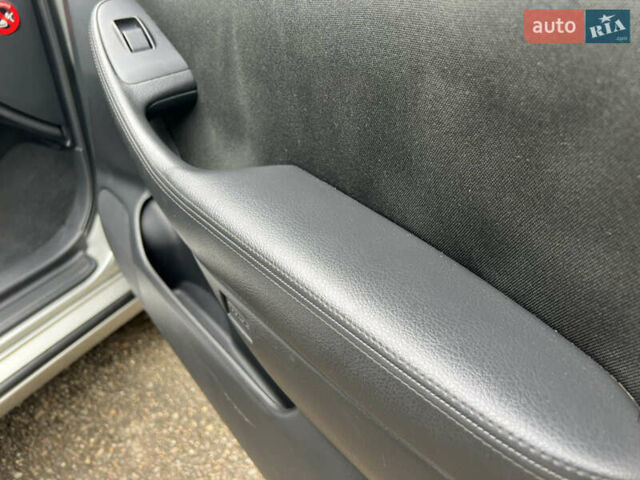Серый Тойота Авенсис, объемом двигателя 1.8 л и пробегом 225 тыс. км за 7950 $, фото 63 на Automoto.ua