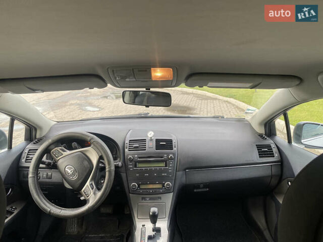 Серый Тойота Авенсис, объемом двигателя 2.2 л и пробегом 270 тыс. км за 9900 $, фото 20 на Automoto.ua