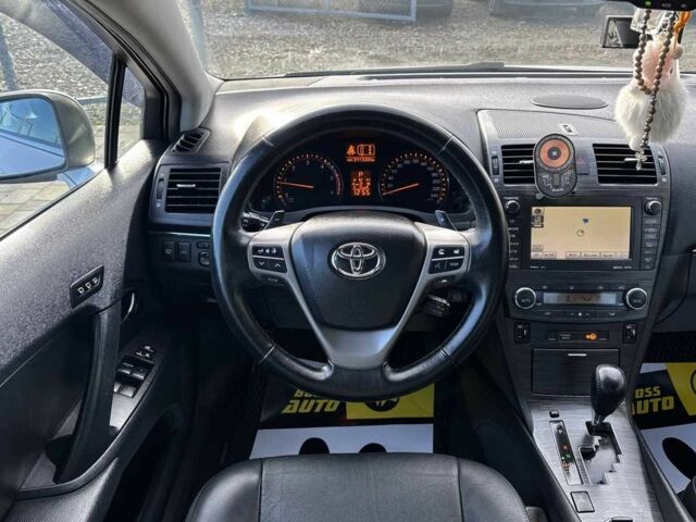 Серый Тойота Авенсис, объемом двигателя 2.2 л и пробегом 340 тыс. км за 9400 $, фото 10 на Automoto.ua