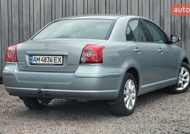 Серый Тойота Авенсис, объемом двигателя 1.79 л и пробегом 182 тыс. км за 8000 $, фото 4 на Automoto.ua
