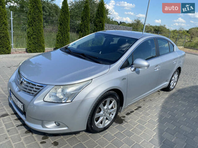 Серый Тойота Авенсис, объемом двигателя 2.2 л и пробегом 270 тыс. км за 9900 $, фото 3 на Automoto.ua