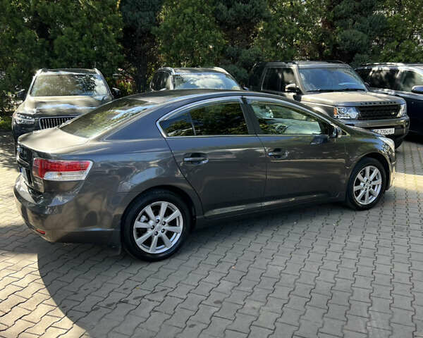 Сірий Тойота Авенсіс, об'ємом двигуна 1.99 л та пробігом 206 тис. км за 9800 $, фото 3 на Automoto.ua