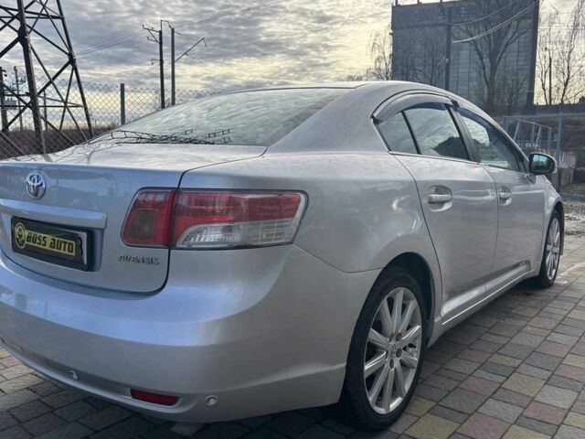 Серый Тойота Авенсис, объемом двигателя 2.2 л и пробегом 340 тыс. км за 9400 $, фото 5 на Automoto.ua