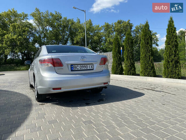 Серый Тойота Авенсис, объемом двигателя 2.2 л и пробегом 270 тыс. км за 9900 $, фото 10 на Automoto.ua