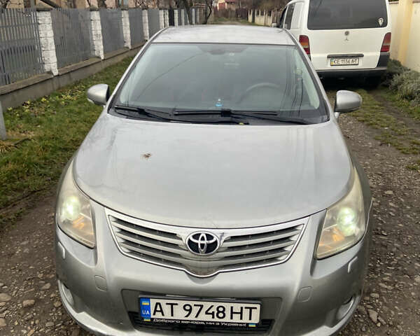 Серый Тойота Авенсис, объемом двигателя 2 л и пробегом 308 тыс. км за 6700 $, фото 2 на Automoto.ua