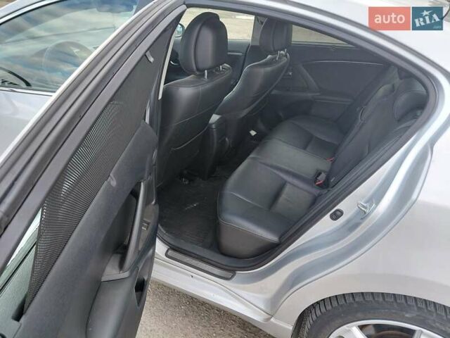 Сірий Тойота Авенсіс, об'ємом двигуна 2.23 л та пробігом 190 тис. км за 9999 $, фото 11 на Automoto.ua