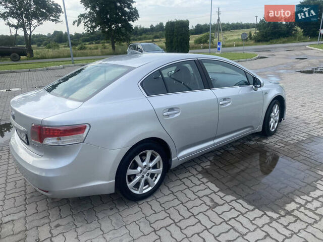 Серый Тойота Авенсис, объемом двигателя 2.2 л и пробегом 270 тыс. км за 9900 $, фото 7 на Automoto.ua