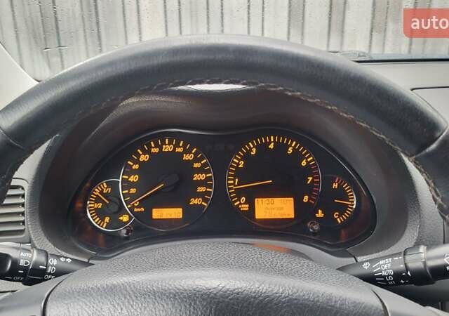 Серый Тойота Авенсис, объемом двигателя 1.79 л и пробегом 182 тыс. км за 8000 $, фото 16 на Automoto.ua