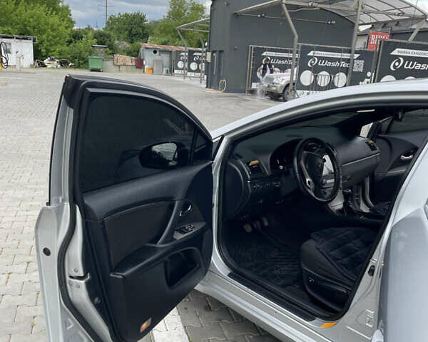 Серый Тойота Авенсис, объемом двигателя 2 л и пробегом 289 тыс. км за 7700 $, фото 11 на Automoto.ua