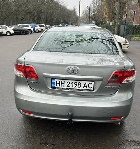Серый Тойота Авенсис, объемом двигателя 2 л и пробегом 198 тыс. км за 9200 $, фото 5 на Automoto.ua