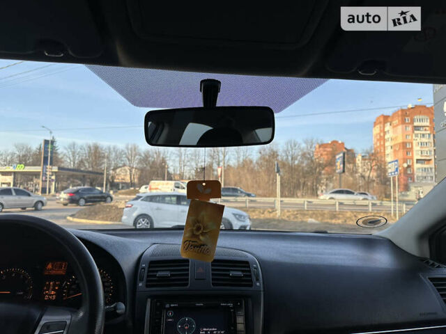 Серый Тойота Авенсис, объемом двигателя 1.6 л и пробегом 220 тыс. км за 8400 $, фото 94 на Automoto.ua