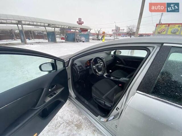 Серый Тойота Авенсис, объемом двигателя 2 л и пробегом 26 тыс. км за 8000 $, фото 7 на Automoto.ua