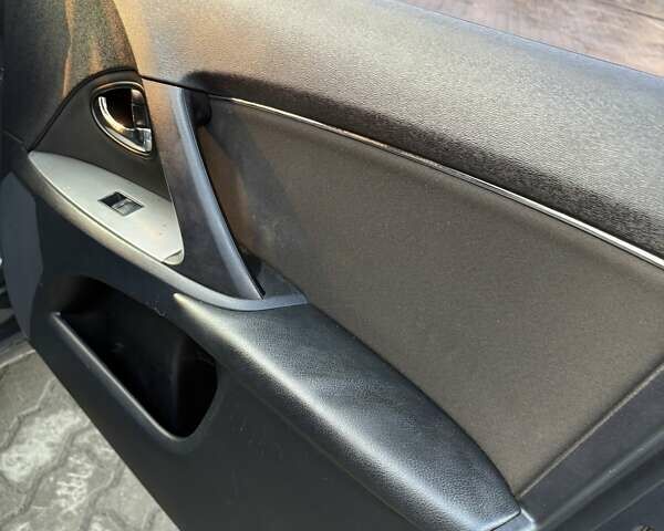 Серый Тойота Авенсис, объемом двигателя 1.8 л и пробегом 283 тыс. км за 8250 $, фото 17 на Automoto.ua