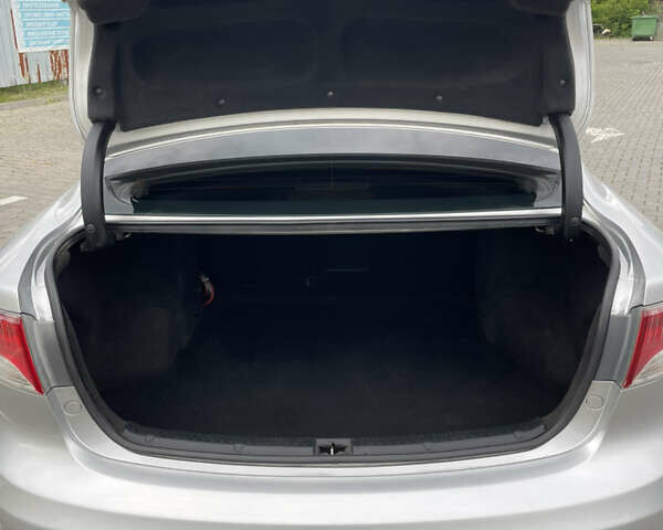 Серый Тойота Авенсис, объемом двигателя 2 л и пробегом 289 тыс. км за 7700 $, фото 31 на Automoto.ua